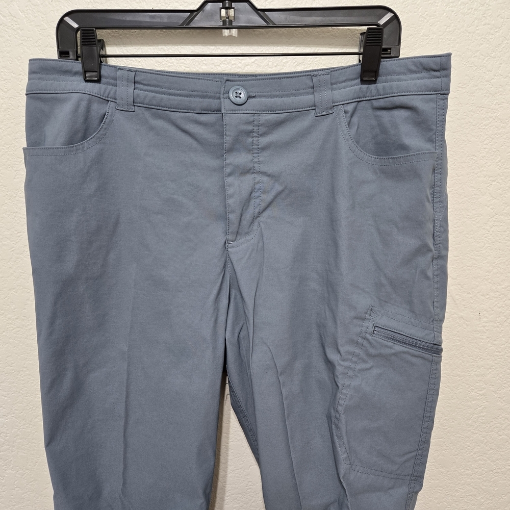 Eddie Bauer Blue Capri  Pants Size 12 - Picture 2 of 10